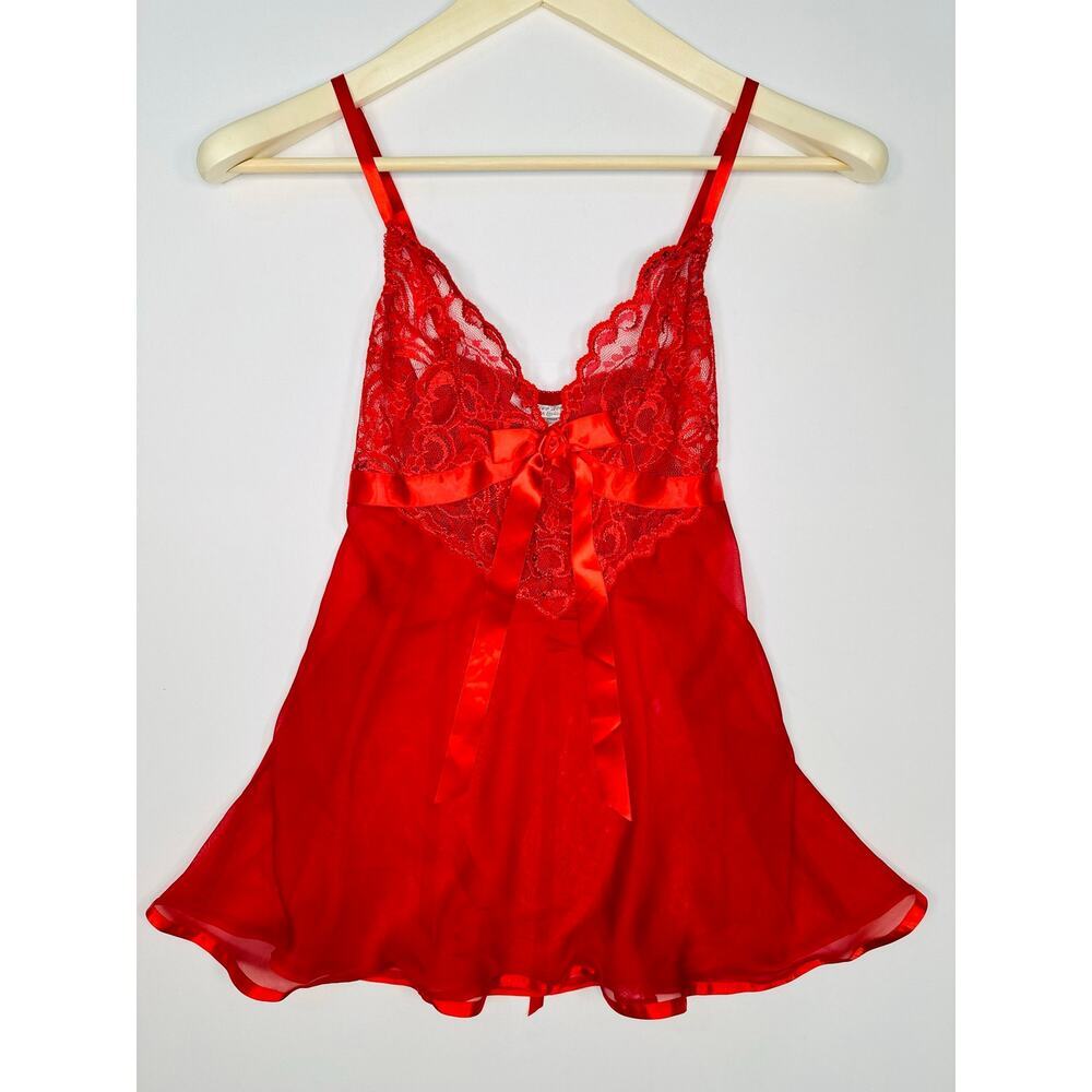 Vintage 1980’s Seductive Wear by Cinema Etoile Red Lace and Sheer Mesh Chemise